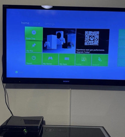 Microsoft Xbox 360 S 250GB Home Console Bundle - Gloss Black