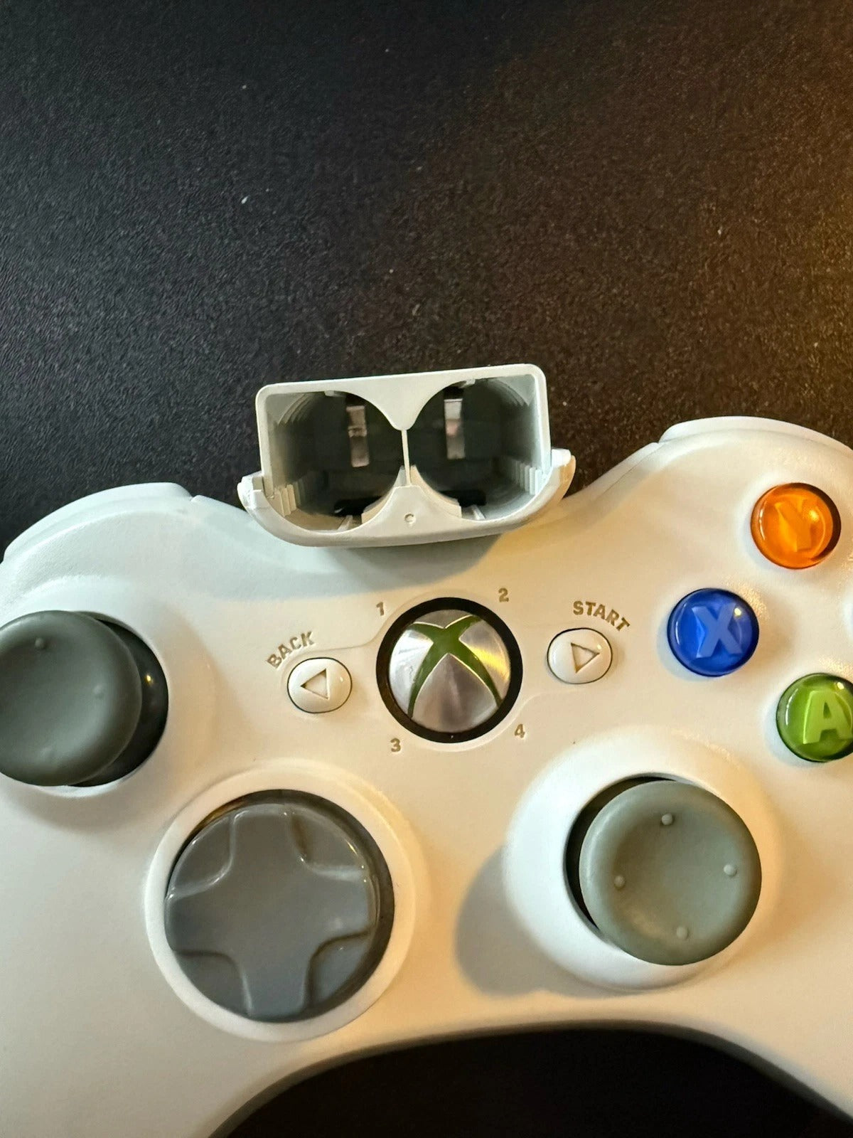 Microsoft Xbox 360 Wireless Controller - White Read Description