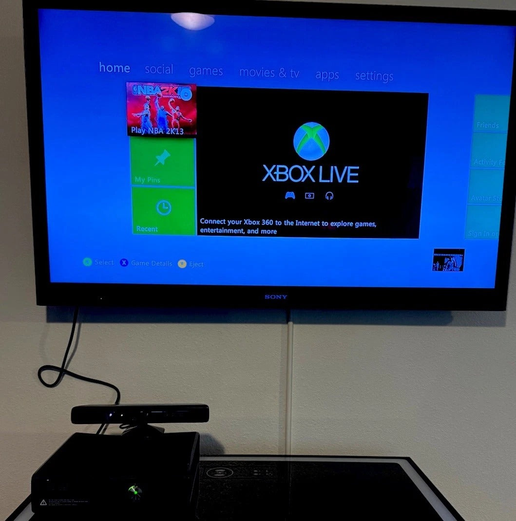 Microsoft Xbox 360 Kinect Bundle 250GB Matte Black Console Very Clean 3-games